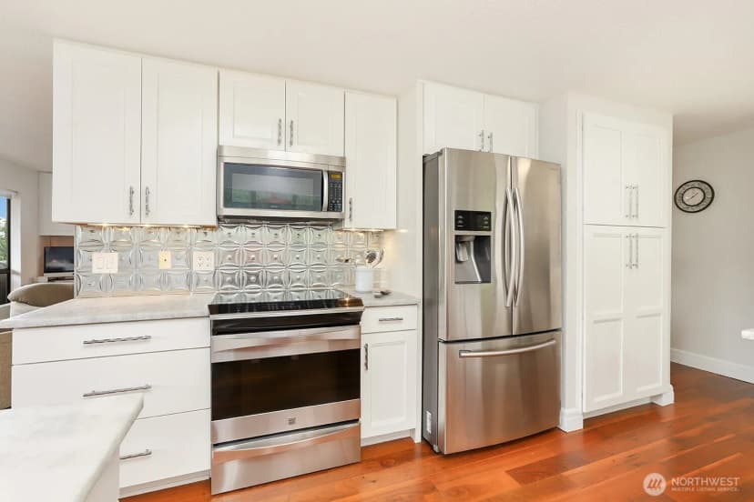 Property photo for 1130 5th Avenue S #201, Edmonds photo 10