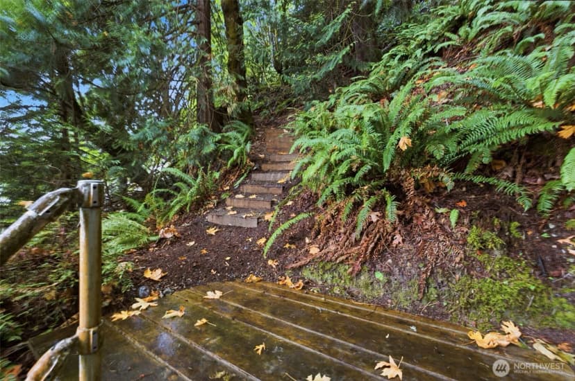 Property photo for 6607 Crimson Sky Loop Nw, Seabeck photo 3