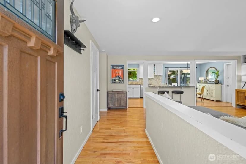 Property photo for 12610 Se 73rd Place, Newcastle photo 2