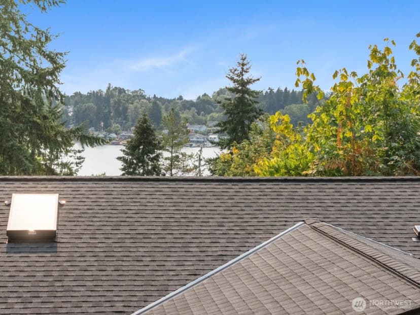 Property photo for 10830 Lake View Drive, Lake Stevens photo 35