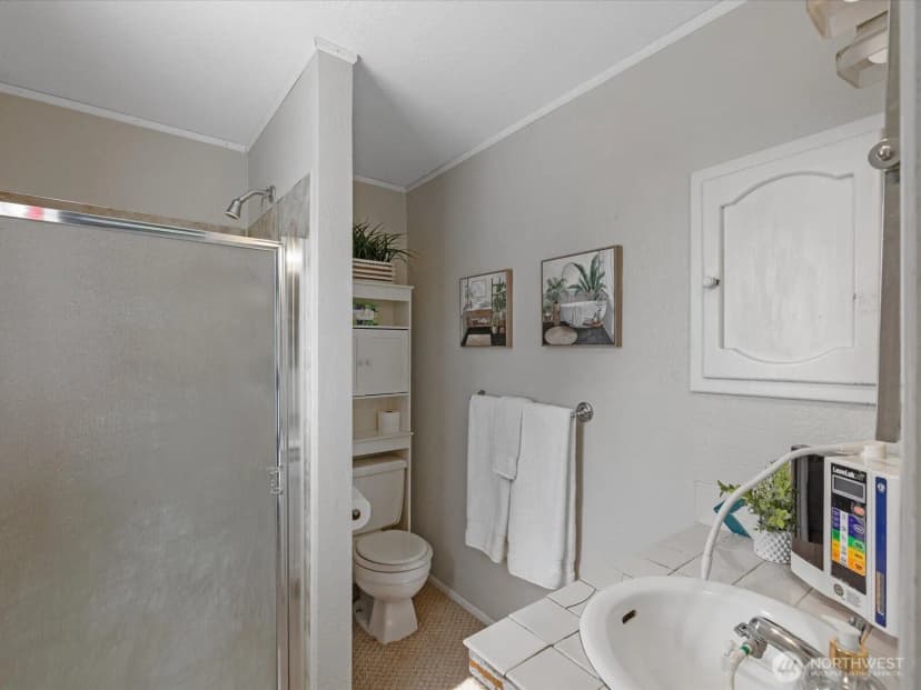 Property photo for 10830 Lake View Drive, Lake Stevens photo 21