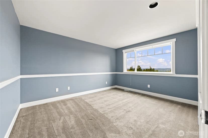 Property photo for 5601 48th Avenue E, Tacoma photo 21