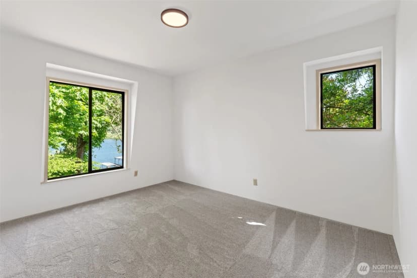 Property photo for 4442 95th Avenue Ne, Bellevue photo 29