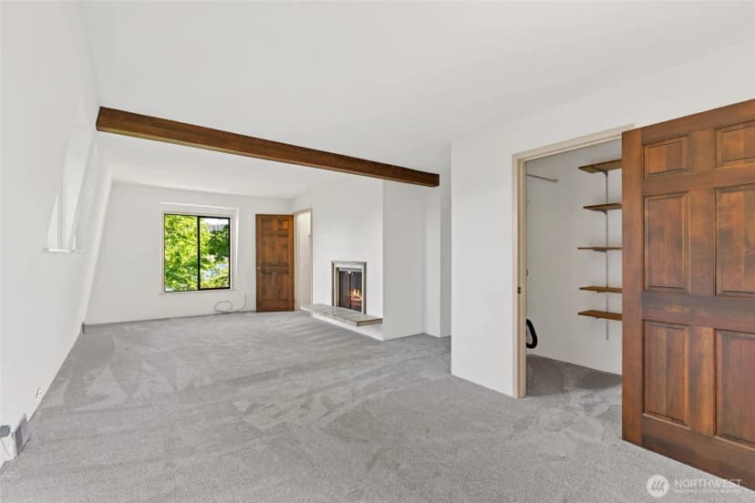 Property photo for 4442 95th Avenue Ne, Bellevue photo 24