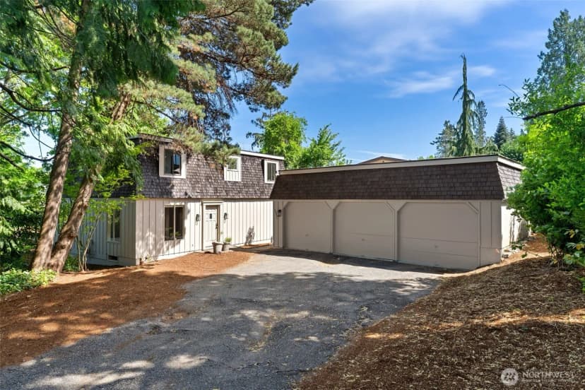 Property photo for 4442 95th Avenue Ne, Bellevue photo 5