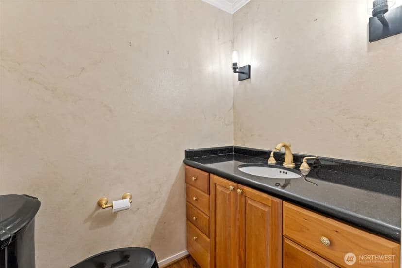 Property photo for 4442 95th Avenue Ne, Bellevue photo 21