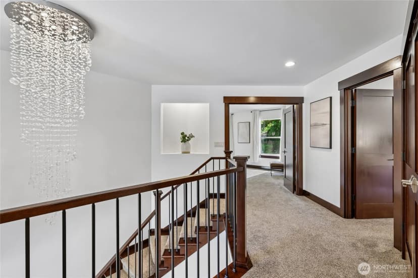 Property photo for 7015 Ne 138th Street, Kirkland photo 20
