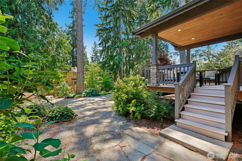 Property photo for 7015 Ne 138th Street, Kirkland photo 29