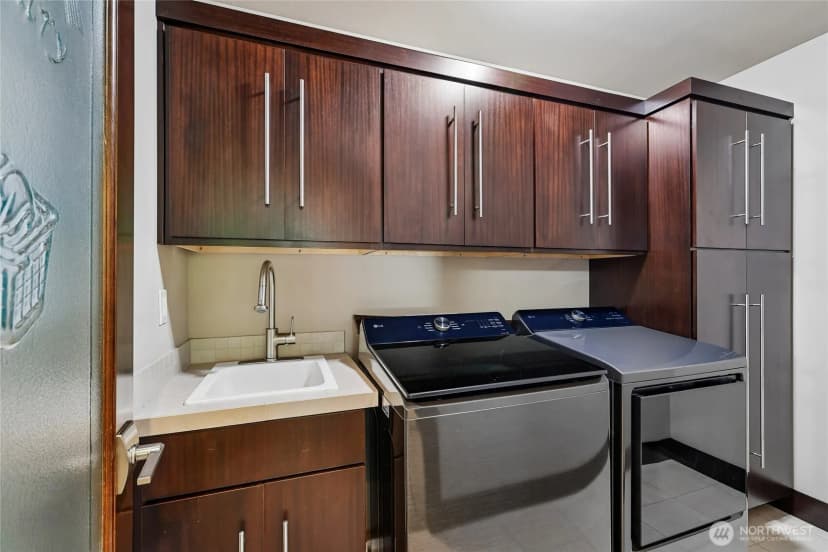 Property photo for 7015 Ne 138th Street, Kirkland photo 21