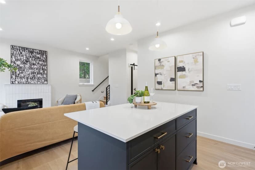 Property photo for 9725 Evanston Avenue N #b, Seattle photo 10