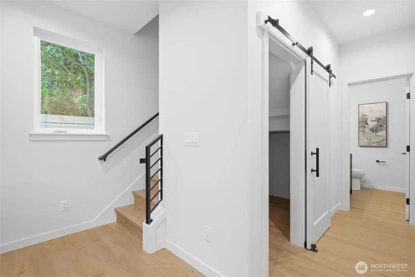 Property photo for 9725 Evanston Avenue N #b, Seattle photo 17