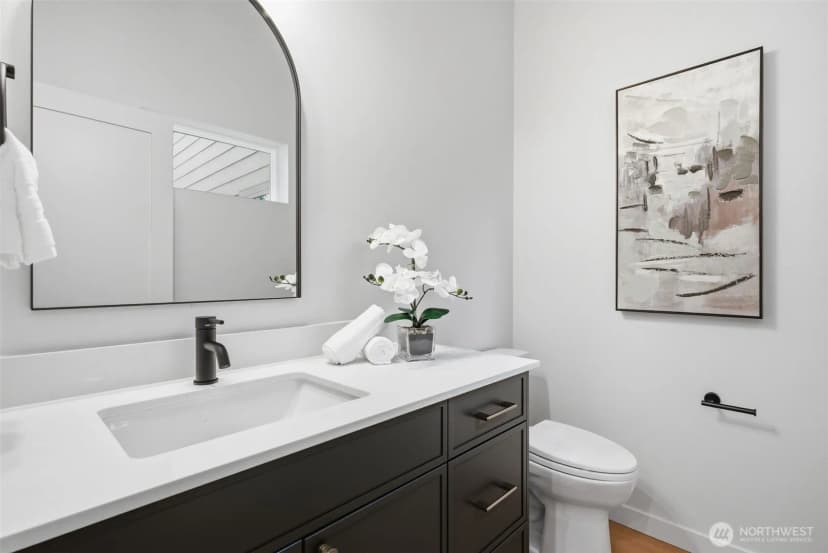Property photo for 9725 Evanston Avenue N #b, Seattle photo 16