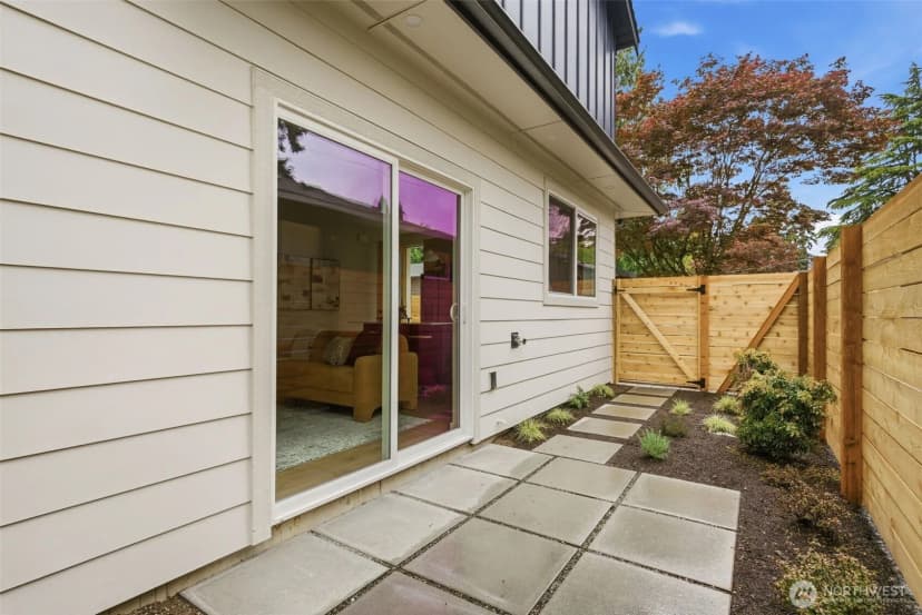 Property photo for 9725 Evanston Avenue N #b, Seattle photo 28