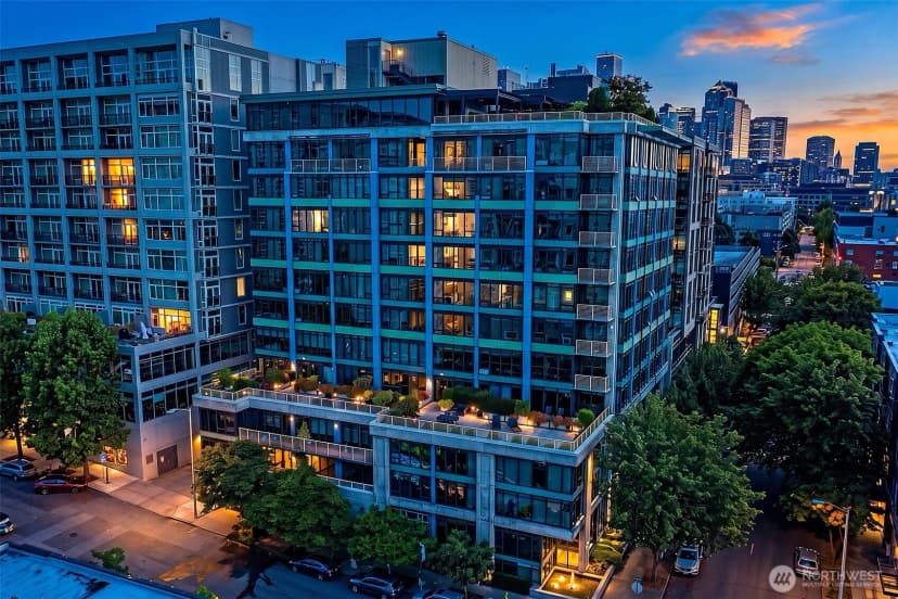 Property photo for 2716 Elliott Avenue #605, Seattle
