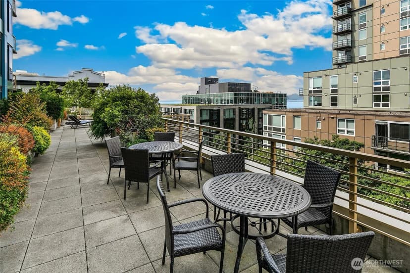 Property photo for 2716 Elliott Avenue #605, Seattle photo 21