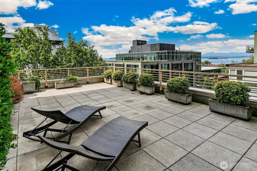 Property photo for 2716 Elliott Avenue #605, Seattle photo 23
