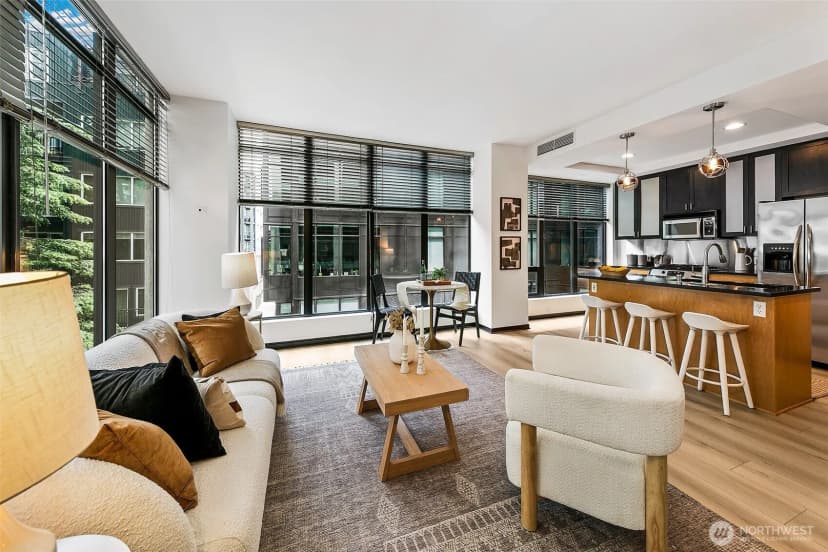 Property photo for 2716 Elliott Avenue #605, Seattle photo 6