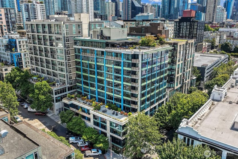 Property photo for 2716 Elliott Avenue #605, Seattle photo 25