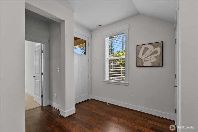 Property photo for 18704 45th Drive Se, Bothell photo 6