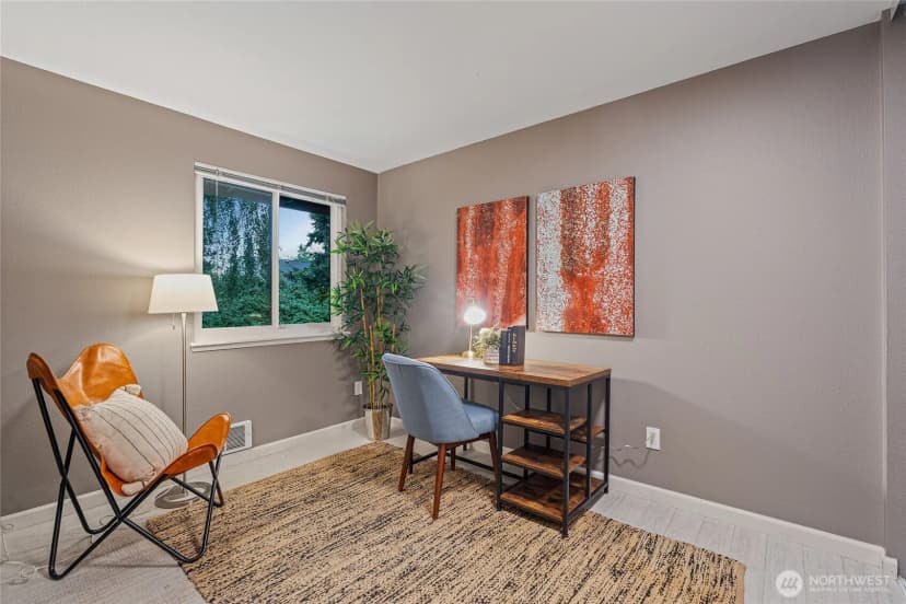 Property photo for 10053 Ne 138th Place #f5, Kirkland photo 23