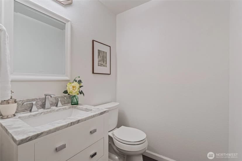 Property photo for 10053 Ne 138th Place #f5, Kirkland photo 18
