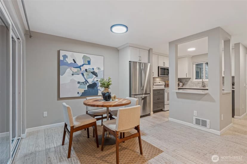 Property photo for 10053 Ne 138th Place #f5, Kirkland photo 11