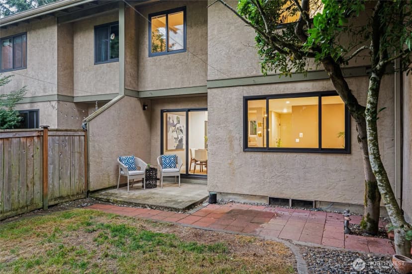 Property photo for 10053 Ne 138th Place #f5, Kirkland photo 34