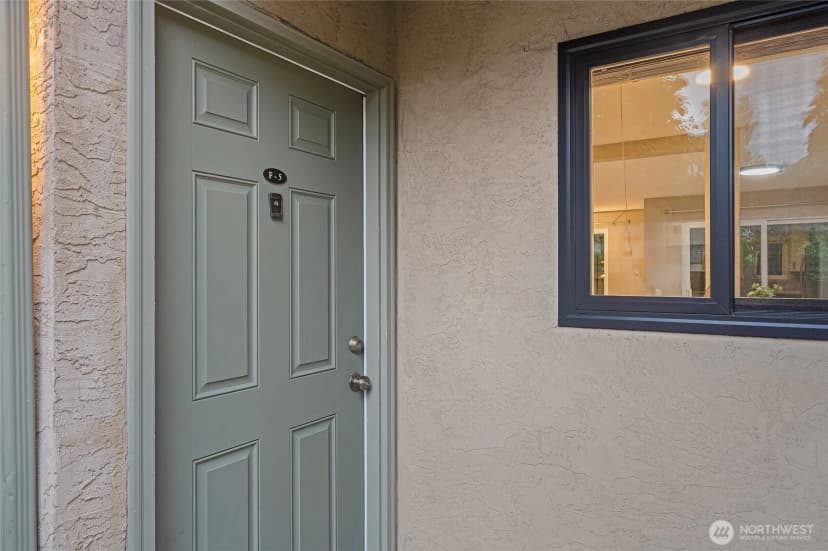 Property photo for 10053 Ne 138th Place #f5, Kirkland photo 36