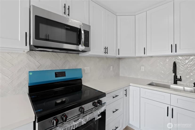 Property photo for 1027 S 230th Street #301, Des Moines photo 13