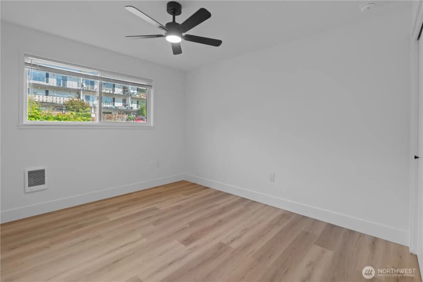 Property photo for 1027 S 230th Street #301, Des Moines photo 19