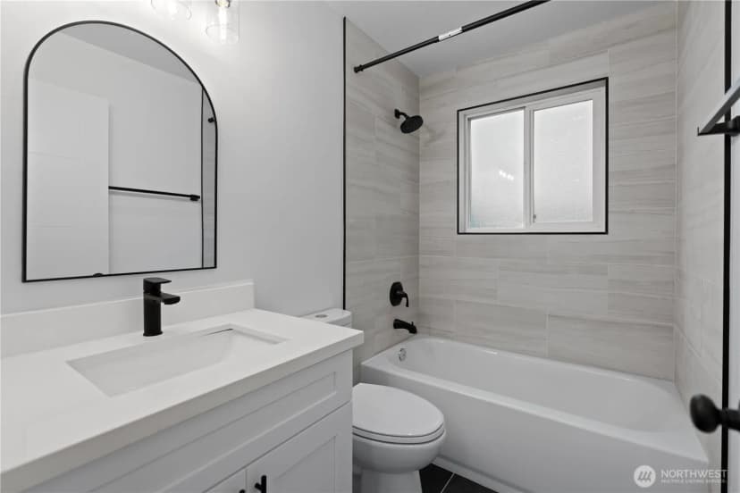 Property photo for 1027 S 230th Street #301, Des Moines photo 23