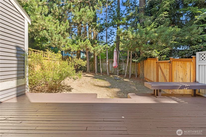 Property photo for 11706 Ne 105th Court, Kirkland photo 35