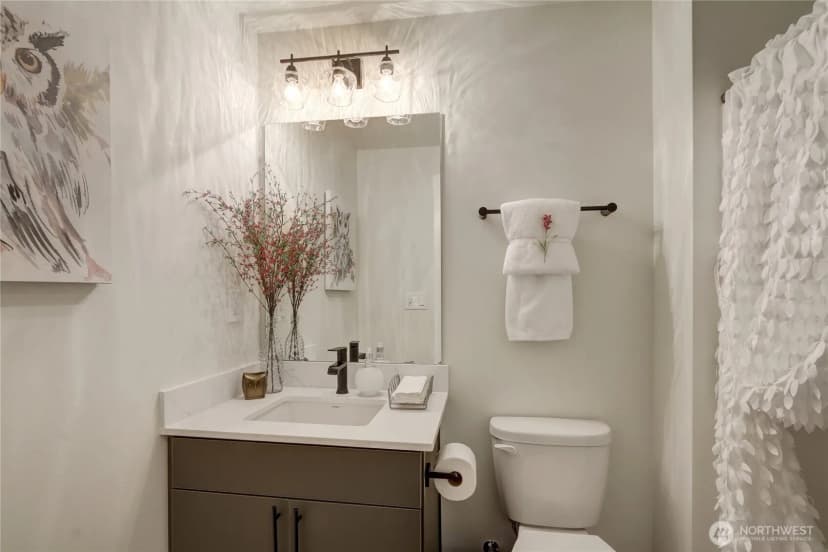 Property photo for 222 124th Street Sw #u2, Everett photo 4