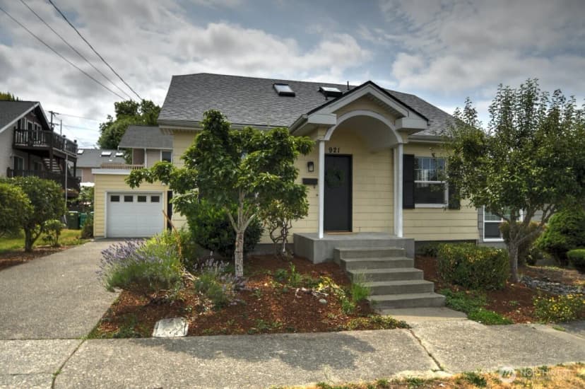 Property photo for 921 5th Avenue Se, Olympia photo 30