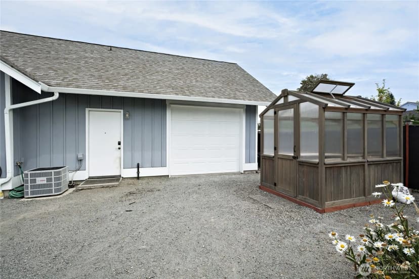 Property photo for 18729 100th Avenue Nw, Stanwood photo 29