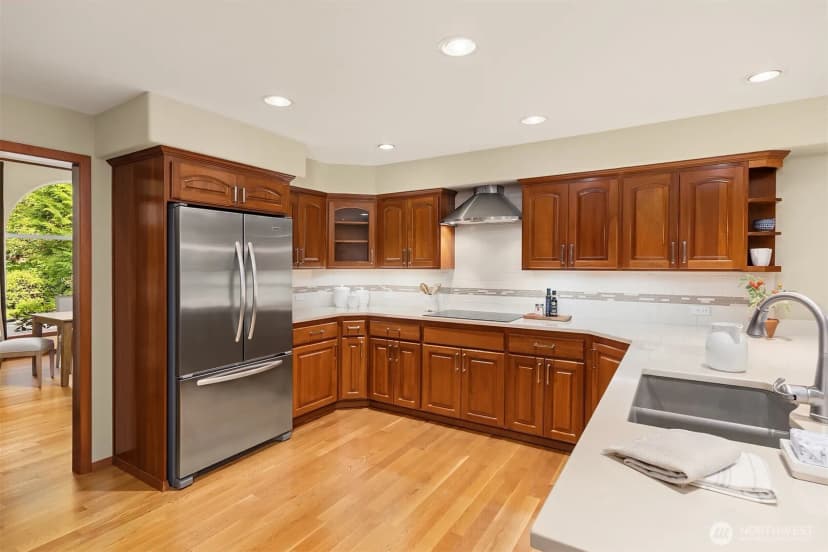 Property photo for 8387 Ne Sumanee Place, Bainbridge Island photo 10