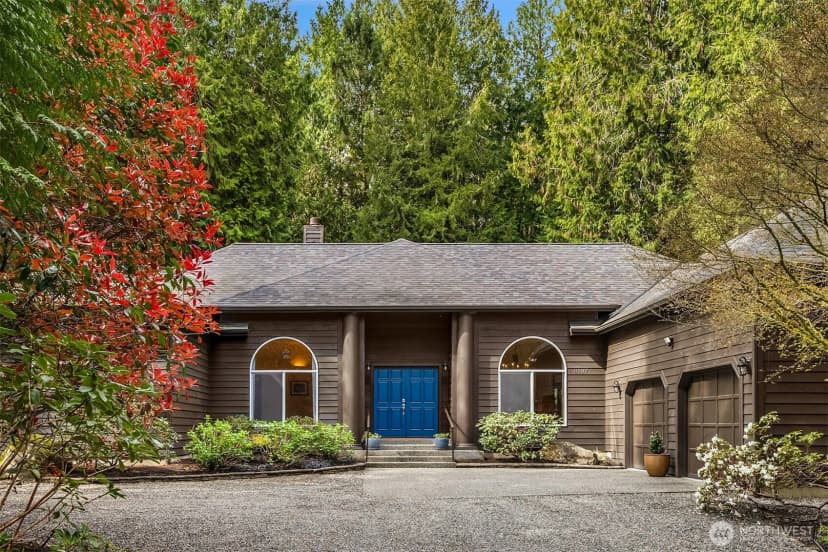 Property photo for 8387 Ne Sumanee Place, Bainbridge Island photo 2