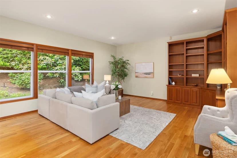 Property photo for 8387 Ne Sumanee Place, Bainbridge Island photo 15