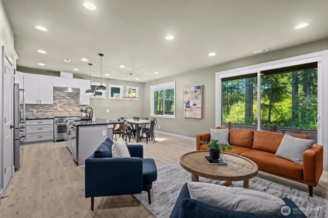 Property photo for 22429 Se 285th Street, Maple Valley photo 4
