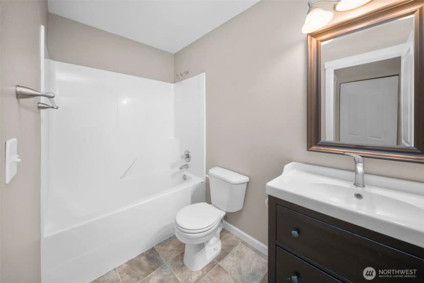 Property photo for 6721 Jericho Lane Sw, Olympia photo 14
