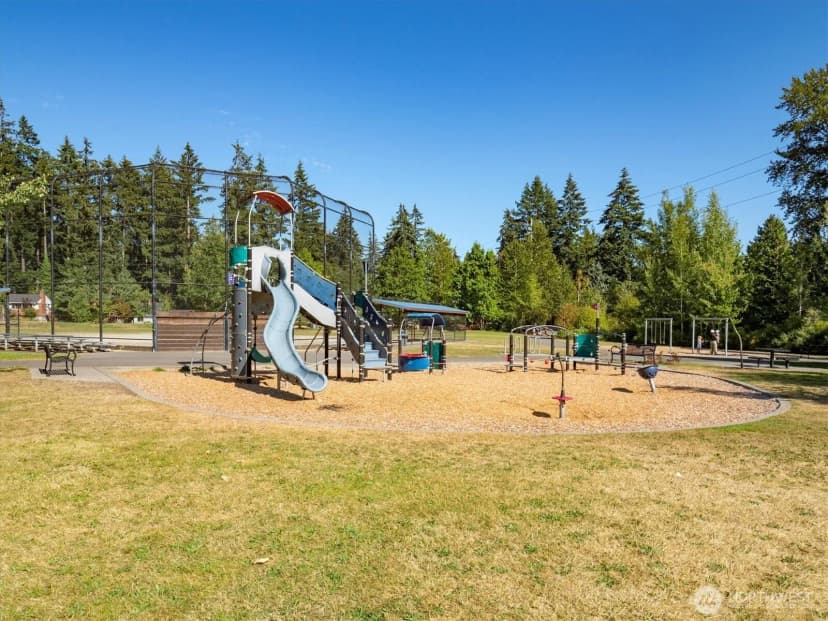 Property photo for 18032 - B Sunnyside Avenue N, Shoreline photo 23