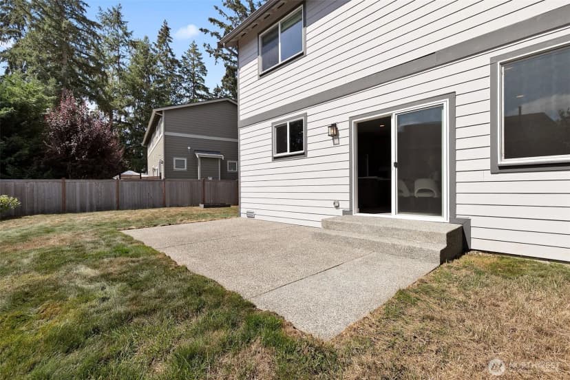 Property photo for 4913 Ne 1st Street, Renton photo 32