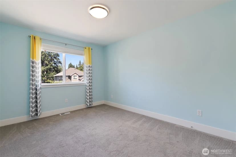 Property photo for 4913 Ne 1st Street, Renton photo 24