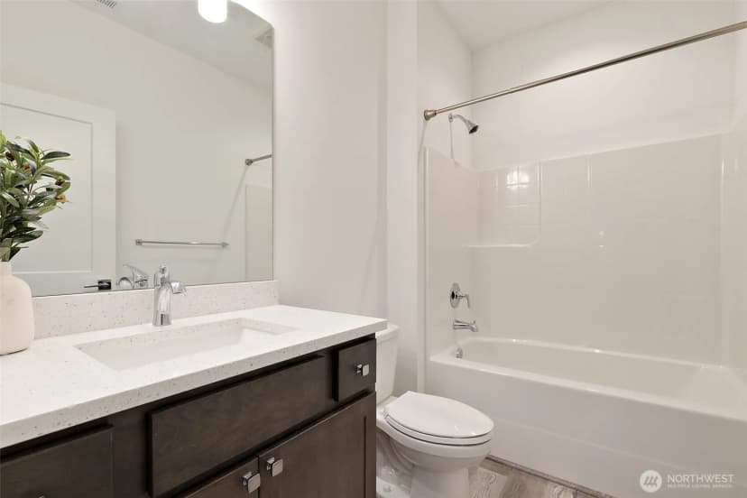 Property photo for 4913 Ne 1st Street, Renton photo 17