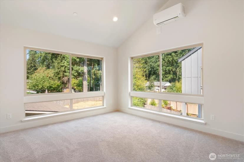 Property photo for 18032 - C Sunnyside Avenue N, Shoreline photo 15
