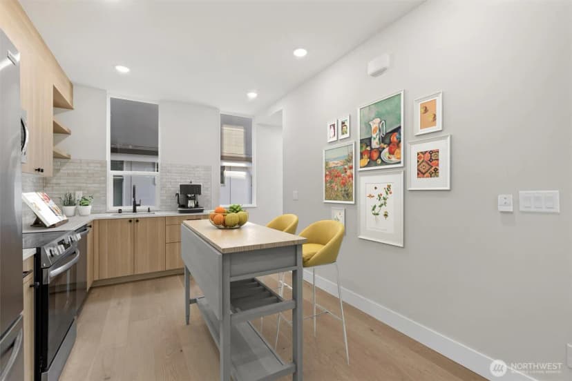Property photo for 1407 29th Avenue #b, Seattle photo 7