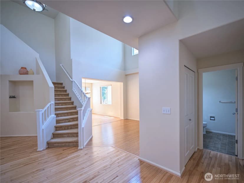 Property photo for 1610 73rd Street Se, Auburn photo 3