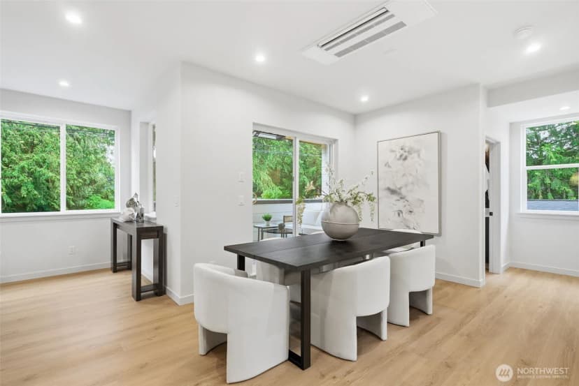 Property photo for 9725 Evanston Avenue N, Seattle photo 13