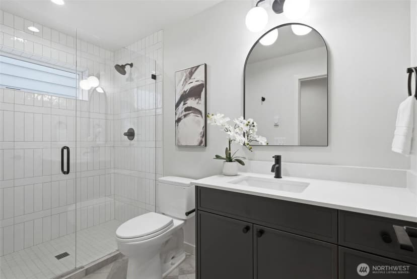 Property photo for 9725 Evanston Avenue N, Seattle photo 35