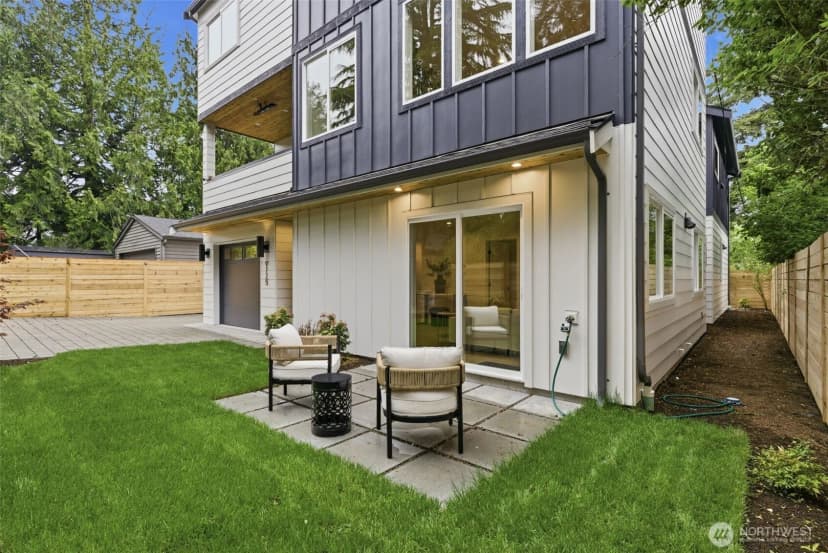 Property photo for 9725 Evanston Avenue N, Seattle photo 38